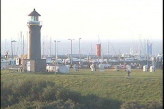CAM1282368301