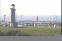CAM1282368906