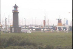 CAM1282386301