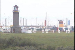 CAM1282391702