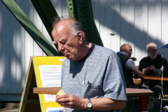 P1760686